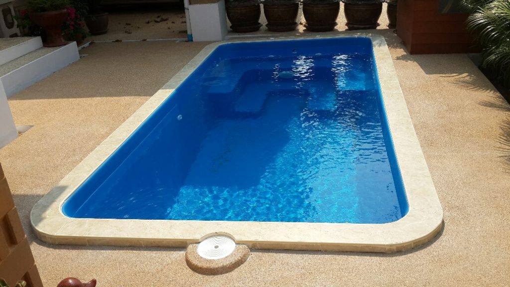 DIY vs professional installation of a plunge pool kit